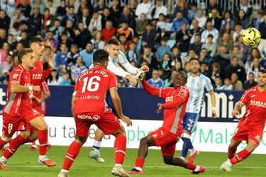 Aprobados y suspensos del Málaga: la foto final vuelve a salirle movida a Pellicer