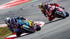 GRAFCAT844. MONTMEL&Oacute; (BARCELONA), 16/06/2019.- El piloto espa&ntilde;ol de Moto2 &Aacute;lex M&aacute;rquez, del equipo Estrella Galicia 0&#039;0 Kalex (d), que se impuso en la carrera seguido del suizo Thomas Luthi, del equipo Dynavolt Intac GP Kalex, que fue segundo, durante la carrera del Gran Premio de Catalu&ntilde;a de Motociclismo que se disputa este domingo en el Circuito de Barcelona-Catalu&ntilde;a. EFE/ Enric Fontcuberta