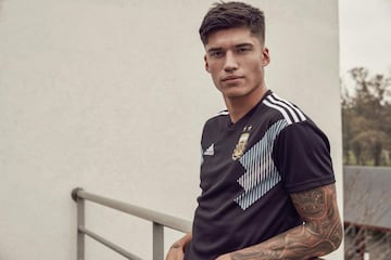 Adidas presentó la camiseta alterna de la Selección Argentina