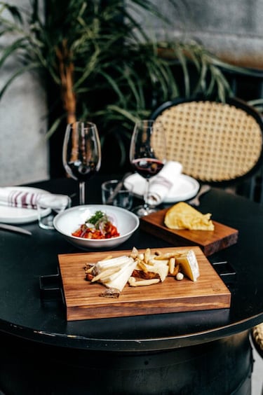 Salitre, el nuevo 'place to be' de Juan Bravo