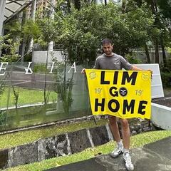 La intrahistoria de los aficionados retenidos en Singapur