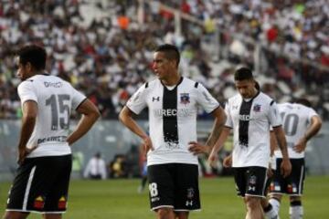 FECHA 9: La crisis estaba desatada en Macul. A Suazo lo habían echado hace poco y el Cacique sumaba su segunda derrota al hilo, esta vez con Fierro expulsado y en el duelo como local ante San Marcos (0-1). 
