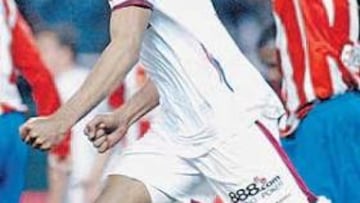 <b>EL REY DEL GOL. </b>Frederic Kanouté estuvo soberbio en el juego y en la definición. El malí logró dos goles más y ya lleva 18, lo que le sitúa primero en la lucha por la Bota de Oro.