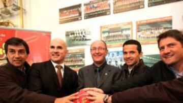 <b>JUNTOS. </b>Nogués, Luis, Fernández, Bartolo, Fàbregas y Virgili.