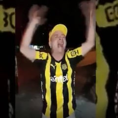 El alocado festejo de este hincha por el aniversario de Peñarol