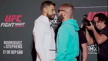Yair Rodríguez y Jeremy Stephens antes de su combate.