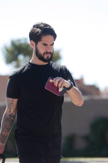 Barça offer Isco €20M to run down his contract