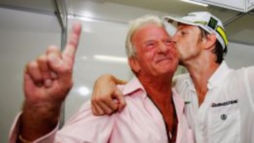 Button, padre e hijo cuando Jenson fue campeón del mundo en Brasil 2009.