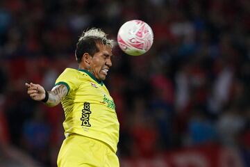 Medellín y Bucaramanga midieron sus fuerzas en el estadio Atanasio Girardot.