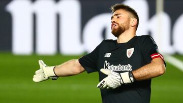 El Madrid asedia a Unai Simón