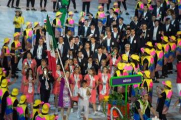 La delegación mexicana en la inauguración de Río 2016