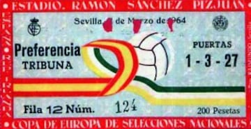 El partido de cuartos de final de la eurocopa de 1964 que enfrentó a España y la República de Irlanda se jugó el 11/03/1964 en el Estadio Ramón Sánchez Pizjuan en el que 27.200 espectadores disfrutaron con el magnífico juego de los españoles. 