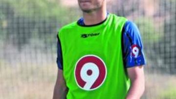 <b>TRABAJADOR. </b>Andrija Delibasic trabajará a tope para hacerse con un puesto en el once titular.