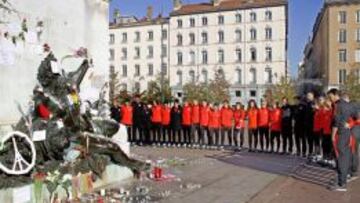 Ofrenda de las Féminas en Lyon.