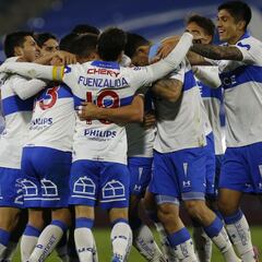 La UC golea a O'Higgins y sube a la cima de la tabla