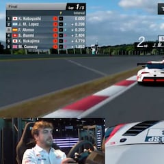 Alonso es una apisonadora en el Gran Turismo: vean cómo abusó saliendo el último en la Play