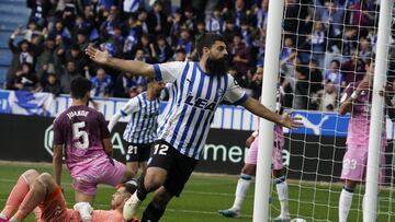 Gol de Villalibre ante el Málaga