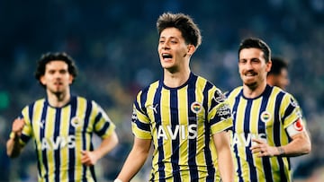 With several clubs eyeing his signing, Güler will reportedly pause his summer holiday to hold talks with Fenerbahce’s president and head coach.