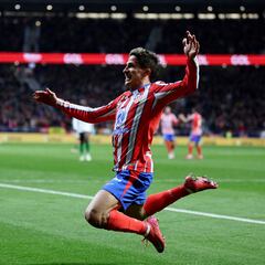 El Atleti se carga de moral para el derbi