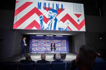 Nahuel Molina durante la presentación. 