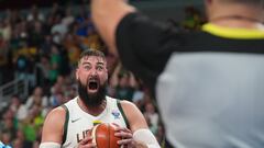 Valanciunas, un ‘pellizco’ por un favor