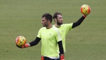 Ad&aacute;n, con Dani Gim&eacute;nez.