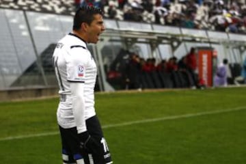 Colo Colo anotó tres goles en la primera parte. Gonzalo Fierro, Esteban Paredes y Emiliano Vecchio.