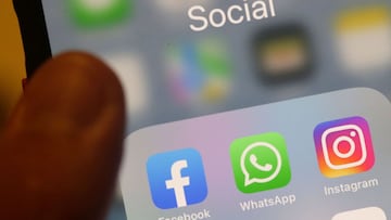 Facebook anunci&oacute; que su plataforma, Instagram y WhatsApp est&aacute;n &ldquo;volviendo a estar en l&iacute;nea&rdquo; tras dejar sin servicio por horas a millones de usuarios.