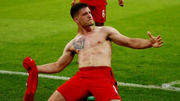 Luka Jovic celebra un gol con el Eintracht.