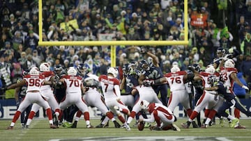SEATTLE, WA - DECEMBER 24: Kicker Chandler Catanzaro #7 of the Arizona Cardinals kicks the game-winning field goal against the Seattle Seahawks at CenturyLink Field on December 24, 2016 in Seattle, Washington. Otto Greule Jr/Getty Images/AFP
== FOR NEWSPAPERS, INTERNET, TELCOS & TELEVISION USE ONLY ==