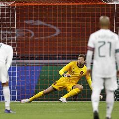 Así fue el gol de Raúl Jiménez en el triunfo de México ante Holanda