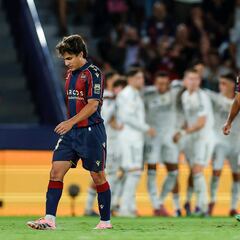 El Levante perdona, pone una autopista y lo paga caro