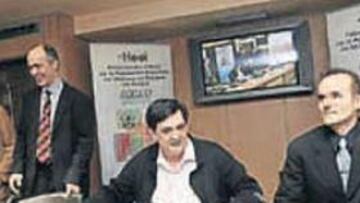 <b>CUMBRE. </b>Los médicos deportivos se reunieron en la LFP.