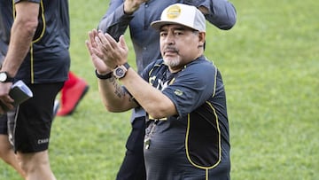 Maradona dirigió su primer entrenamiento con Dorados