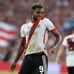 Borja marca en empate de River Plate ante Argentinos