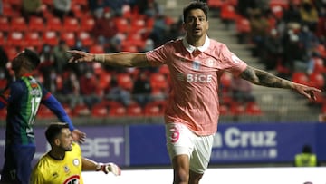 Futbol, Union La Calera vs Universidad Catolica.
 Fecha 24, campeonato Nacional 2021.
 El jugador de Universidad Catolica Fernando Zampedri celebra su gol contra Union La Calera durante el partido de primera division disputado en el estadio Nicolas Chahua