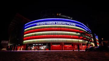 El Sánchez Pizjuán se ilumina con los colores de la bandera valenciana.
