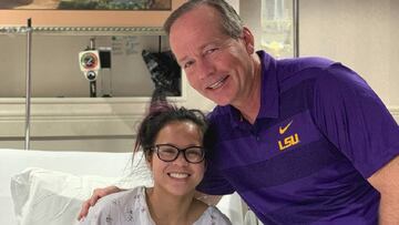 Sam Cerio sonríe después de su lesión de rodillas.