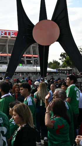 La ausencia de estacionamiento público condicionó la forma de llegar al Estadio CDMX para el partido entre México y Portugal.