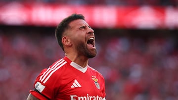Benfica, goleada de líder