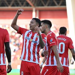 Thalys encaja en el puzle y se postula como el nueve del Almería