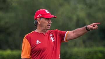 Polilla se imagina al América con Juanfer