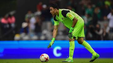 El arquero tico no respondió sobre los rumores que lo alejan del Real Madrid tras otra decepcionante actuación.