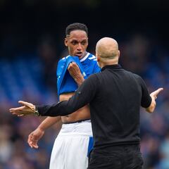 Guardiola critica a Mina: “No es necesario hacer lo que hace”