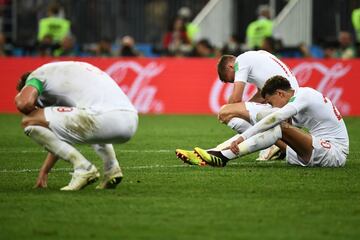 Los ingleses desolados tras la eliminación.