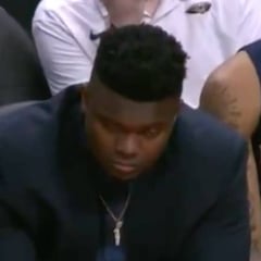 Puede ser muy grave: ¿se echó Zion una siesta en el banquillo?