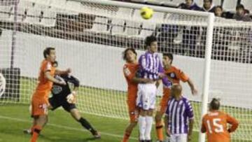 <b>LOS DOS MEJORES. </b>Deportivo y Valladolid vuelven a enfrentarse. En la ida, en Zorrilla, el resultado fue de empate a cero.