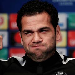 La emotiva carta de Alves tras su lesión "soy un hombre feliz"