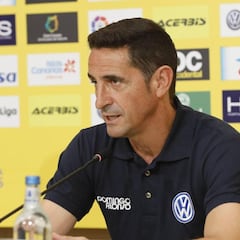 Jiménez: "Jugándole de tú a tú al Málaga hay opciones de ganar"