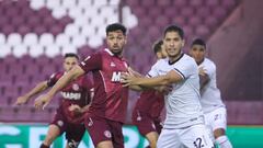 Espinoza terminó el partido un minuto antes ¡y mandó a llamar a los jugadores al vestuario!